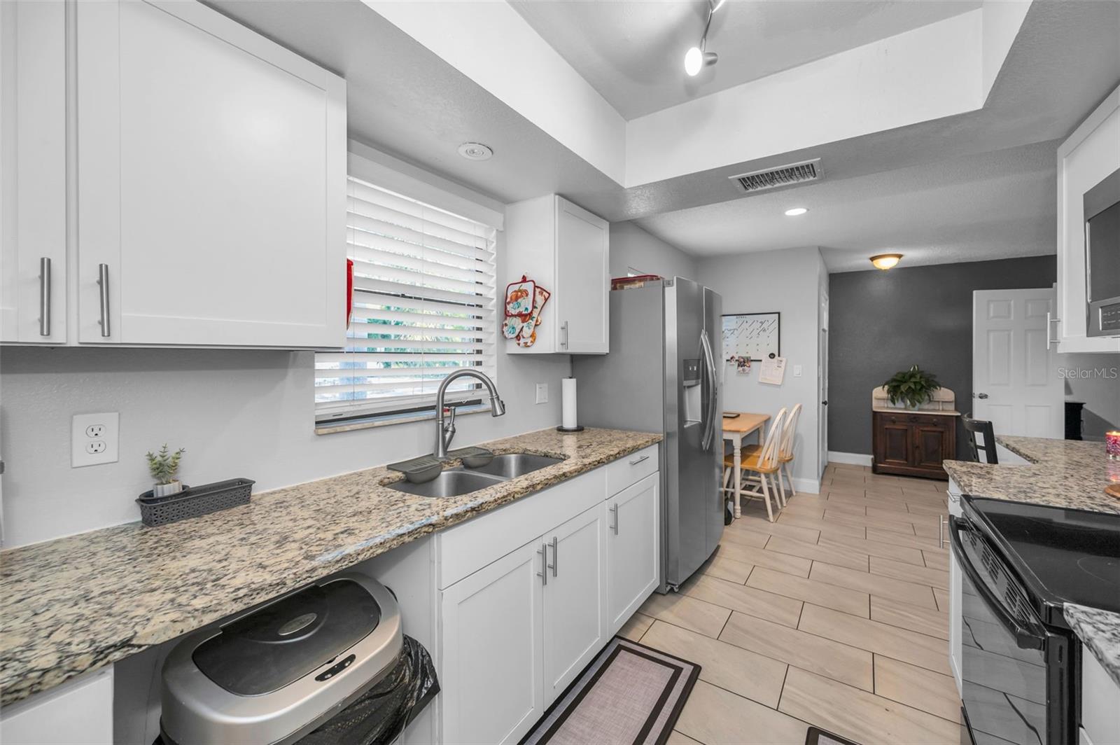 3011 SHADOW OAKS DRIVE