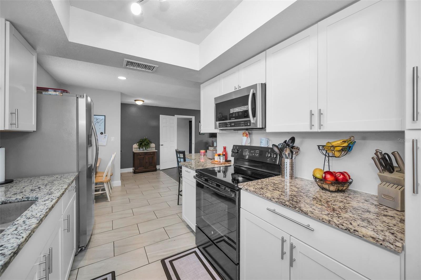 3011 SHADOW OAKS DRIVE