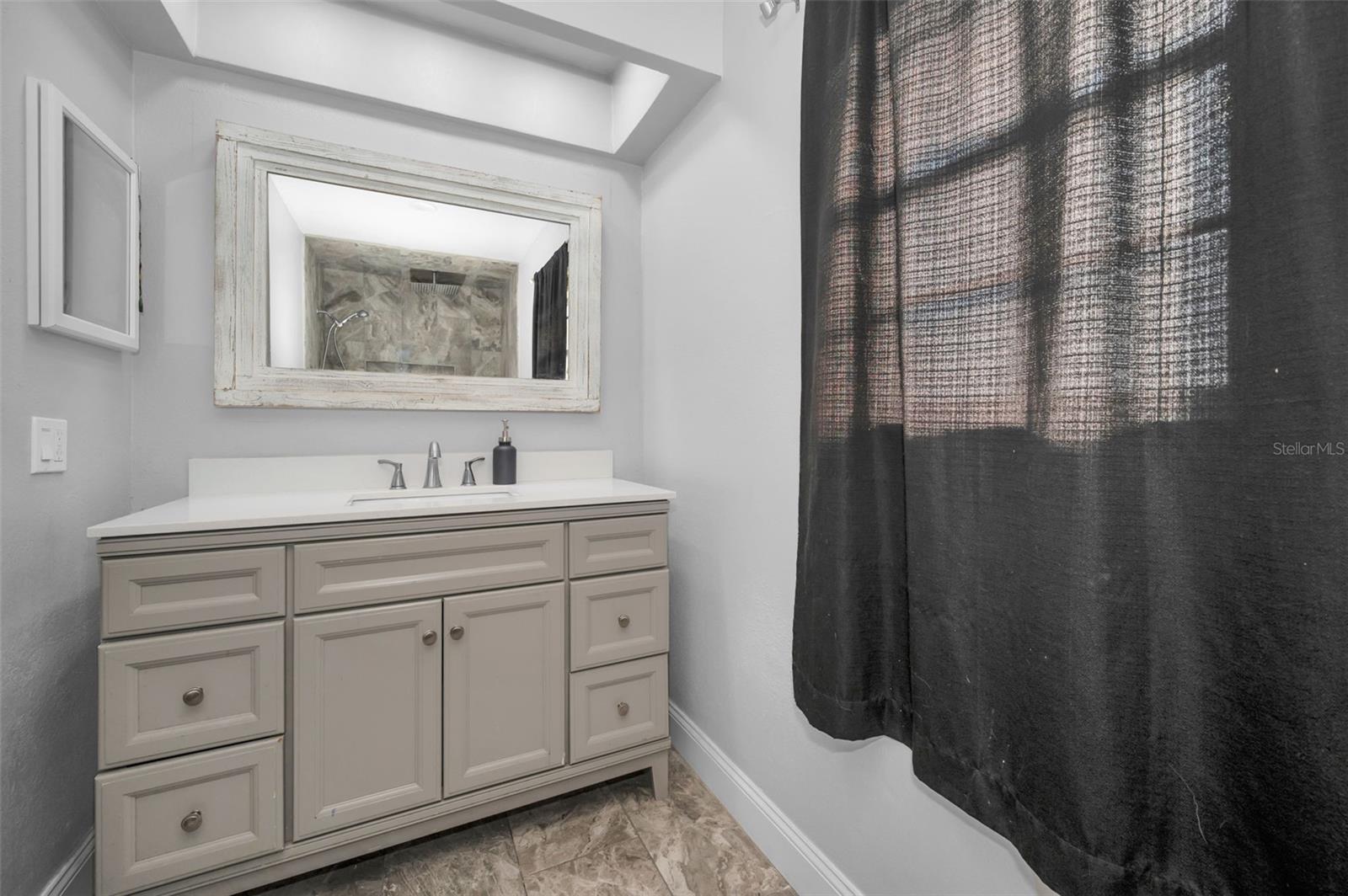 SHADOW OAKS - Residential