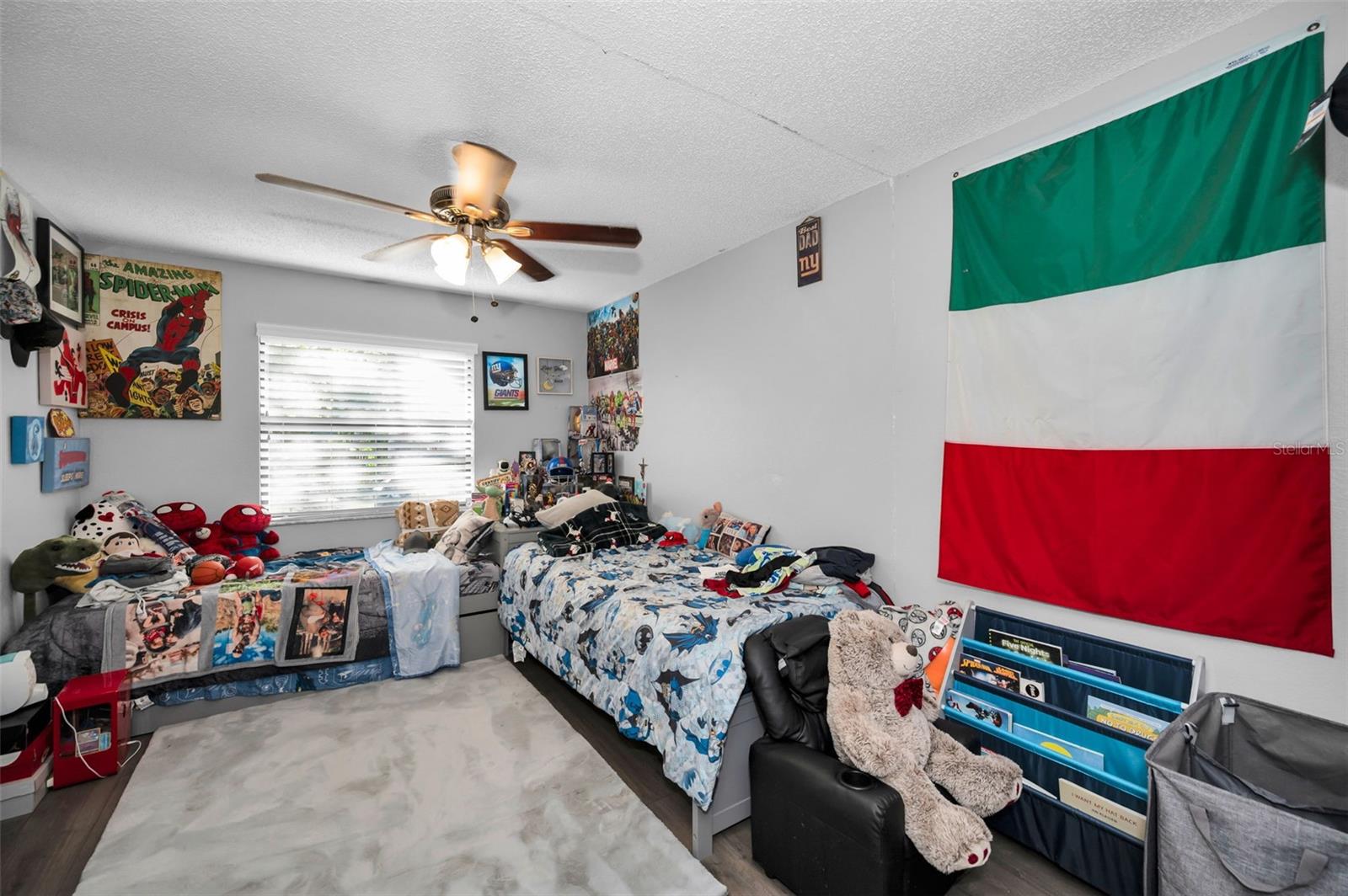 SHADOW OAKS - Residential