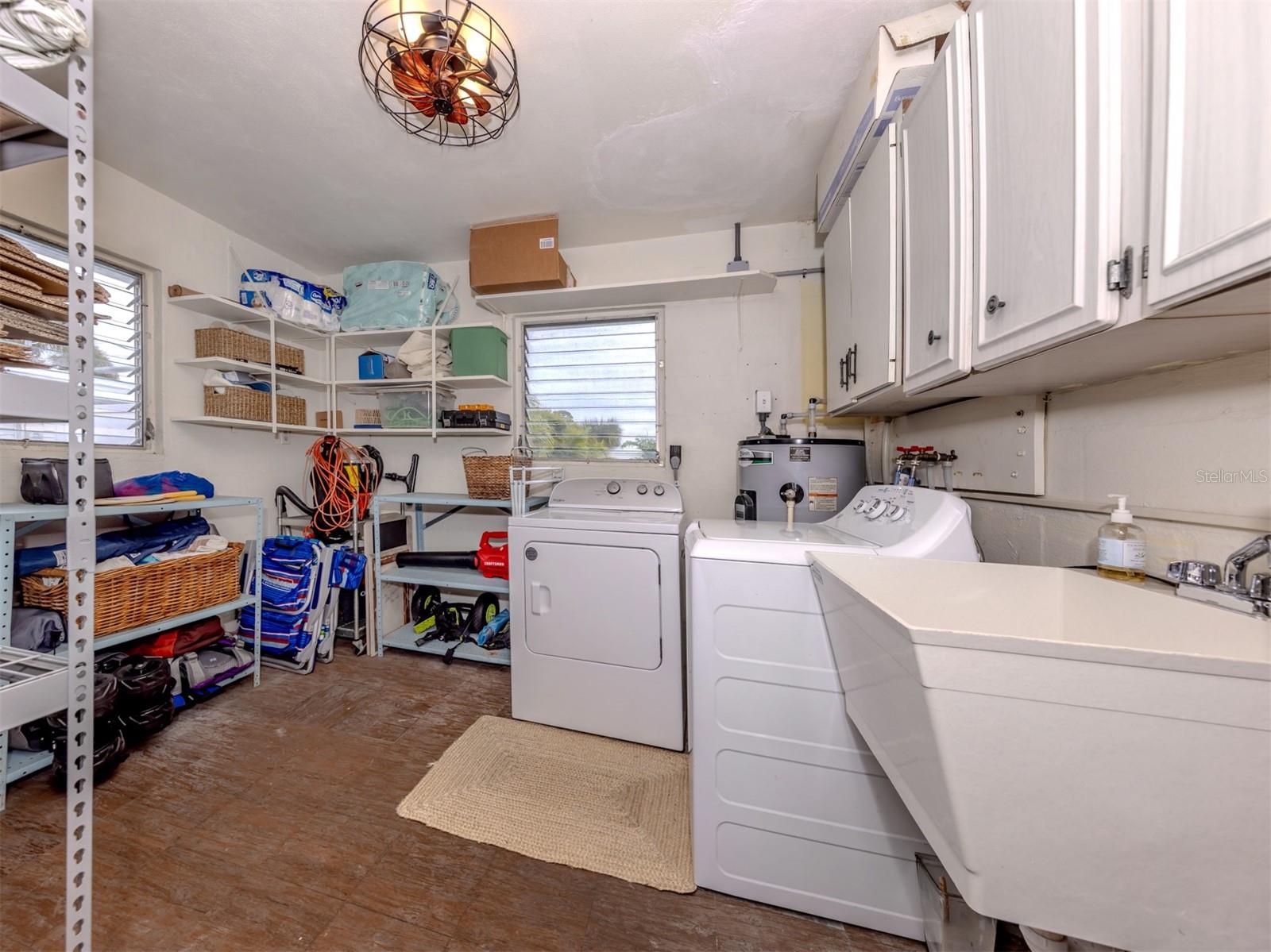 SOUTH VENEZIA PARK - Residential