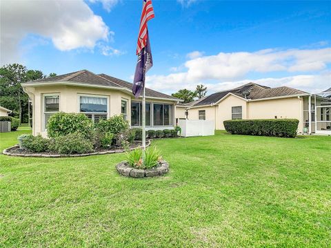 A home in BROOKSVILLE