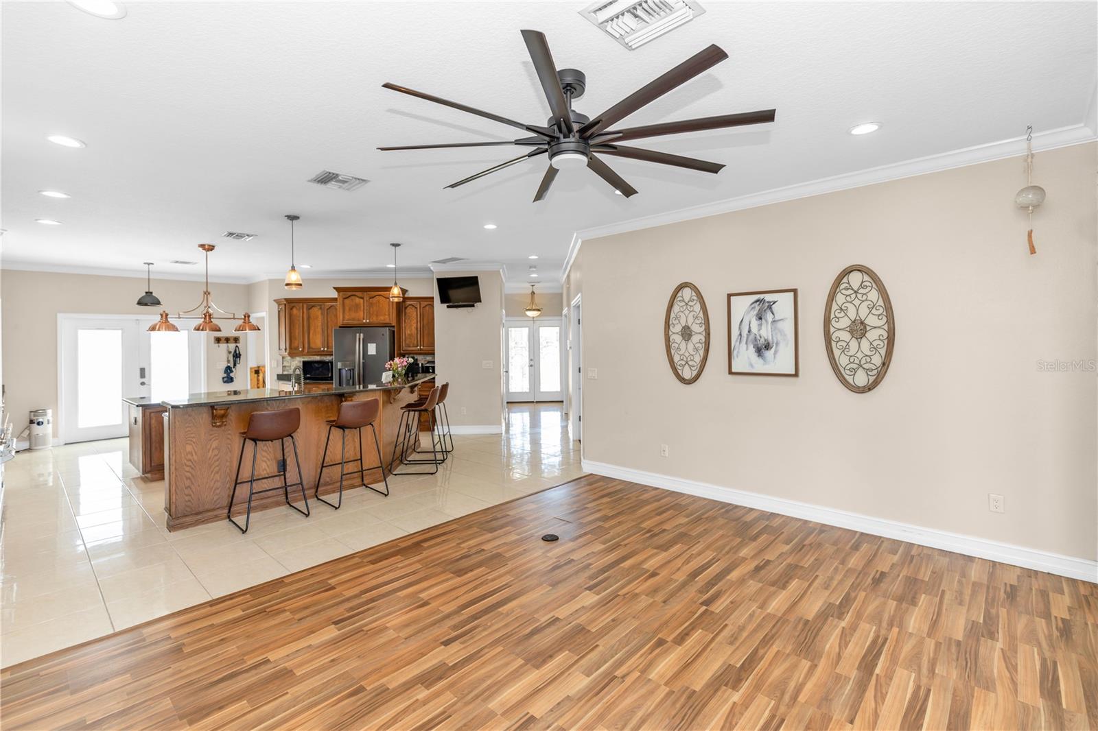 WEDGEFIELD - Residential