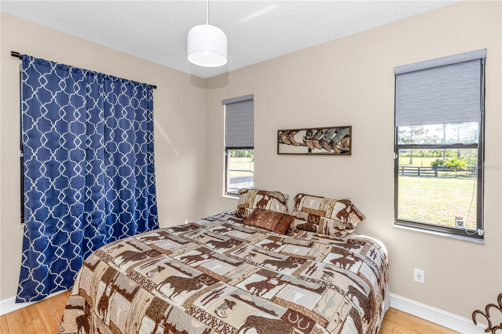 WEDGEFIELD - Residential