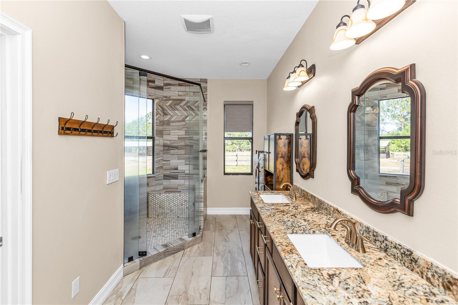 WEDGEFIELD - Residential