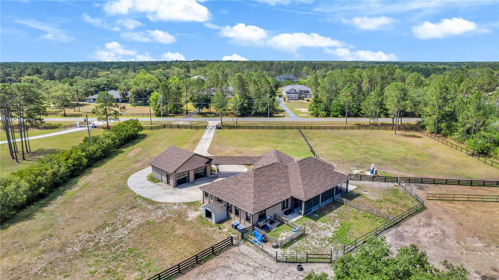 WEDGEFIELD - Residential