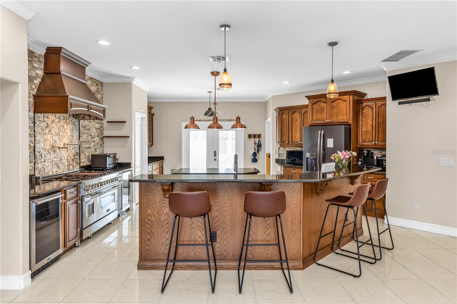 WEDGEFIELD - Residential