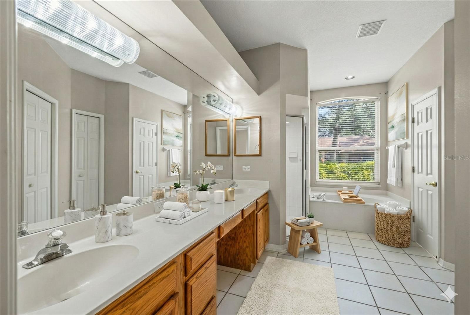 WOODRIDGE - Residential