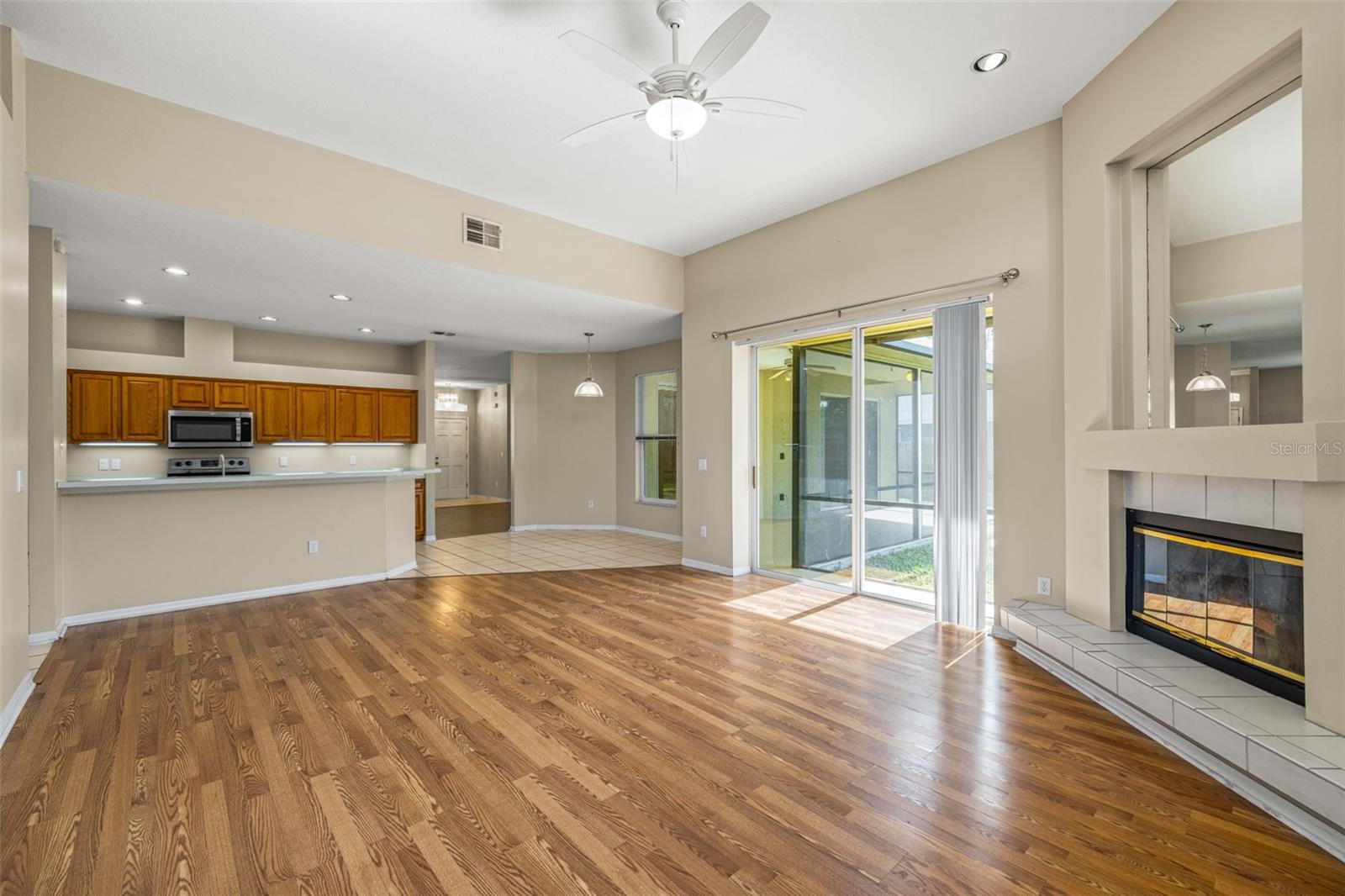 WOODRIDGE - Residential