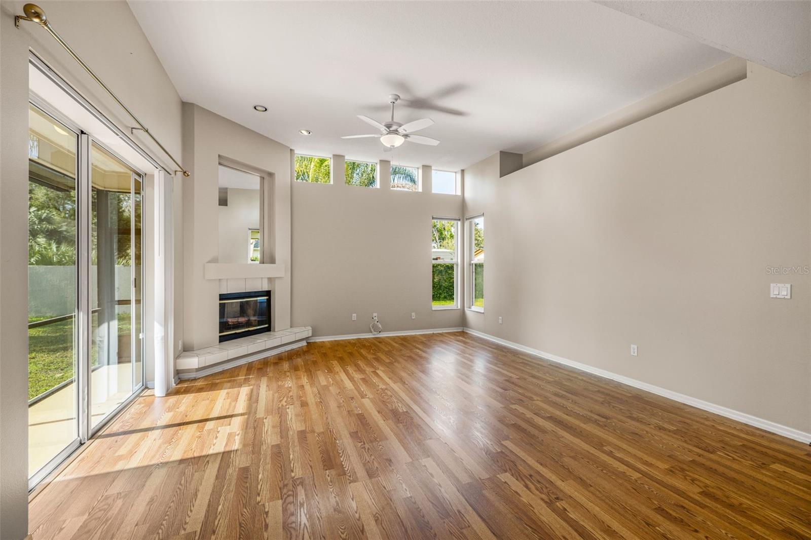 WOODRIDGE - Residential