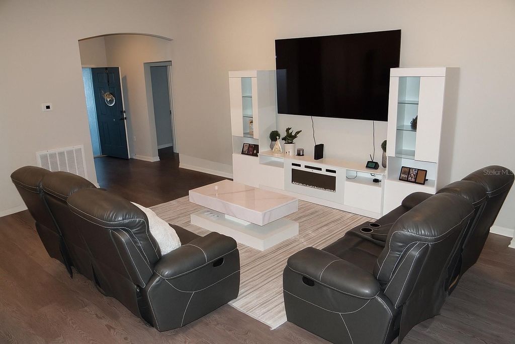 Photo of 621 Vittorio Drive, Winter Haven, FL 33884 (MLS # S5129960)