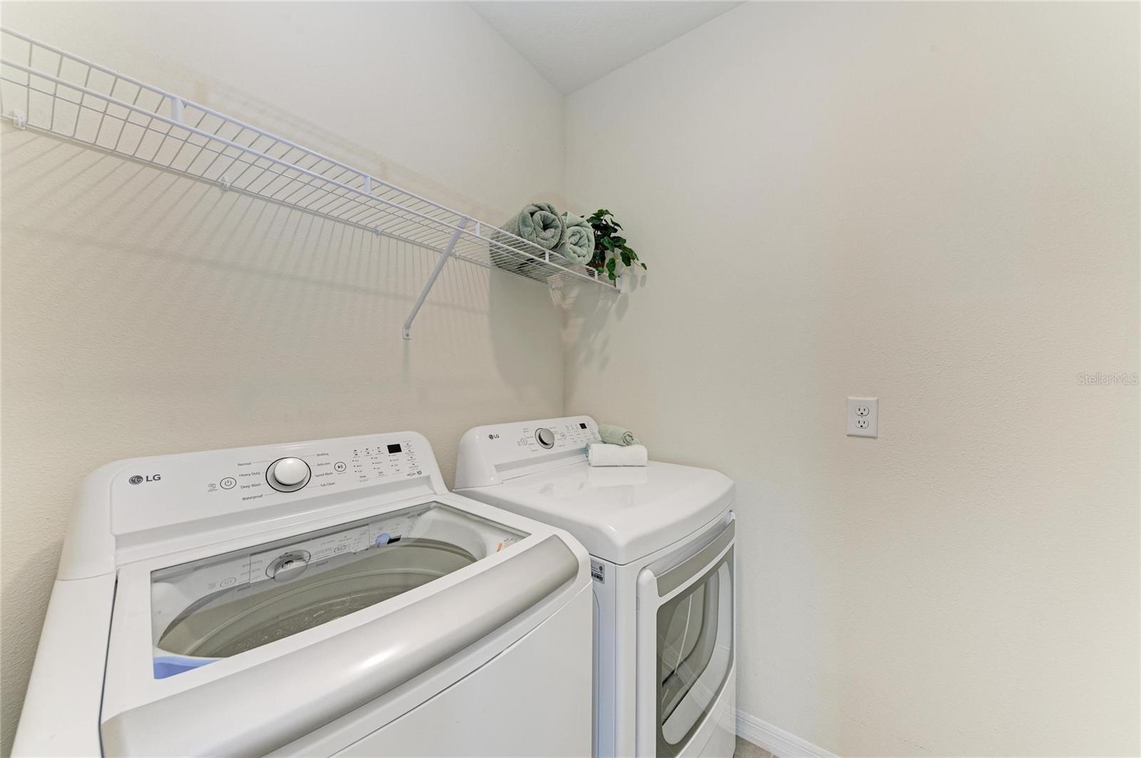 RYE CROSSING - Residential