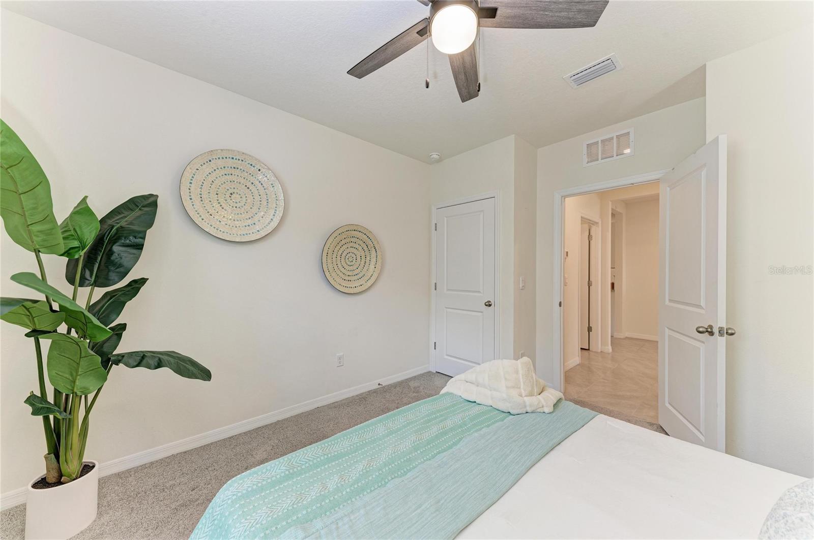 RYE CROSSING - Residential