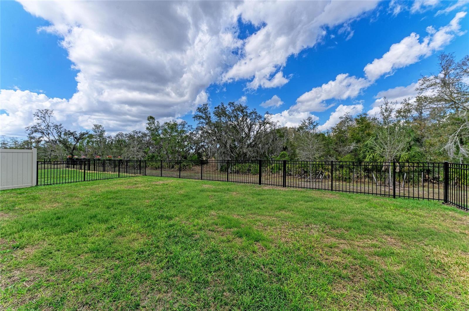 RYE CROSSING - Residential