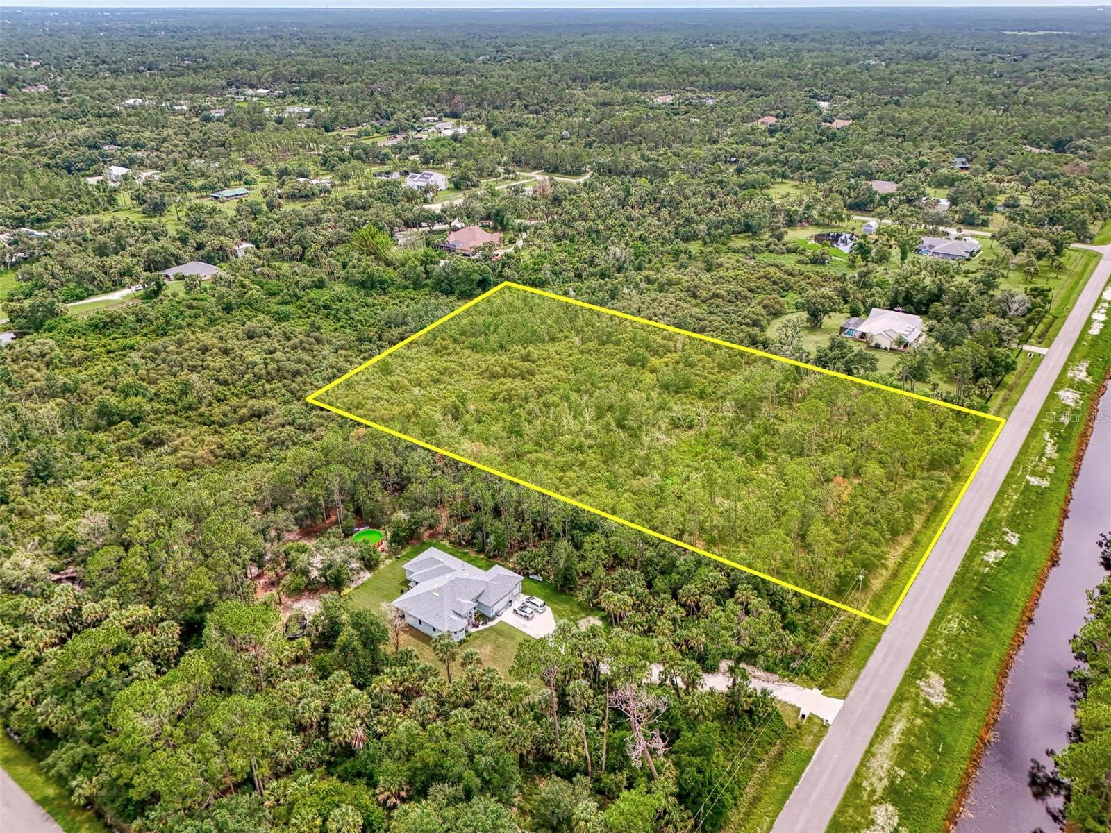 NORTH PORT CHARLOTTE ESTATES ADD 01 - Land