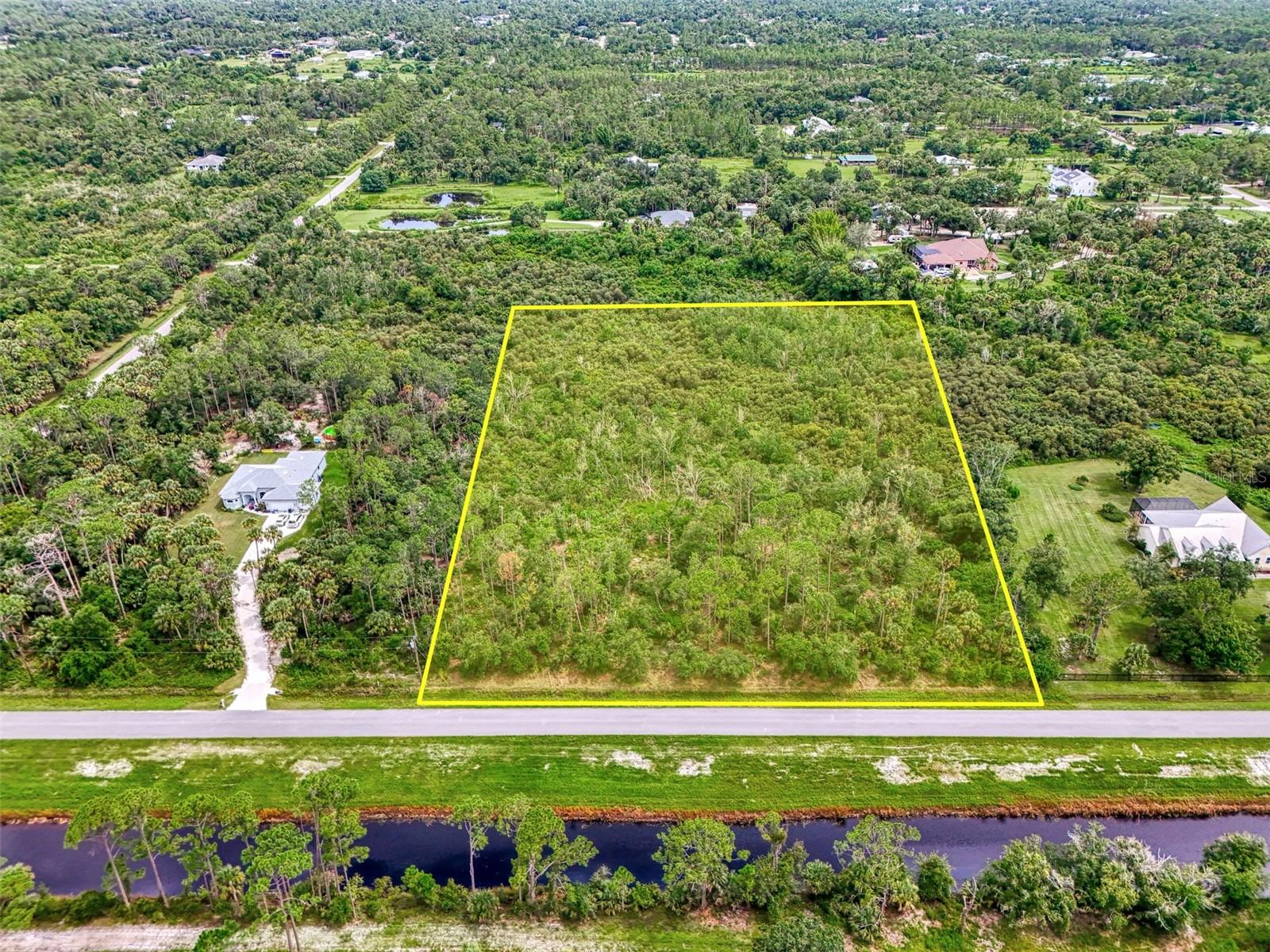 NORTH PORT CHARLOTTE ESTATES ADD 01 - Land