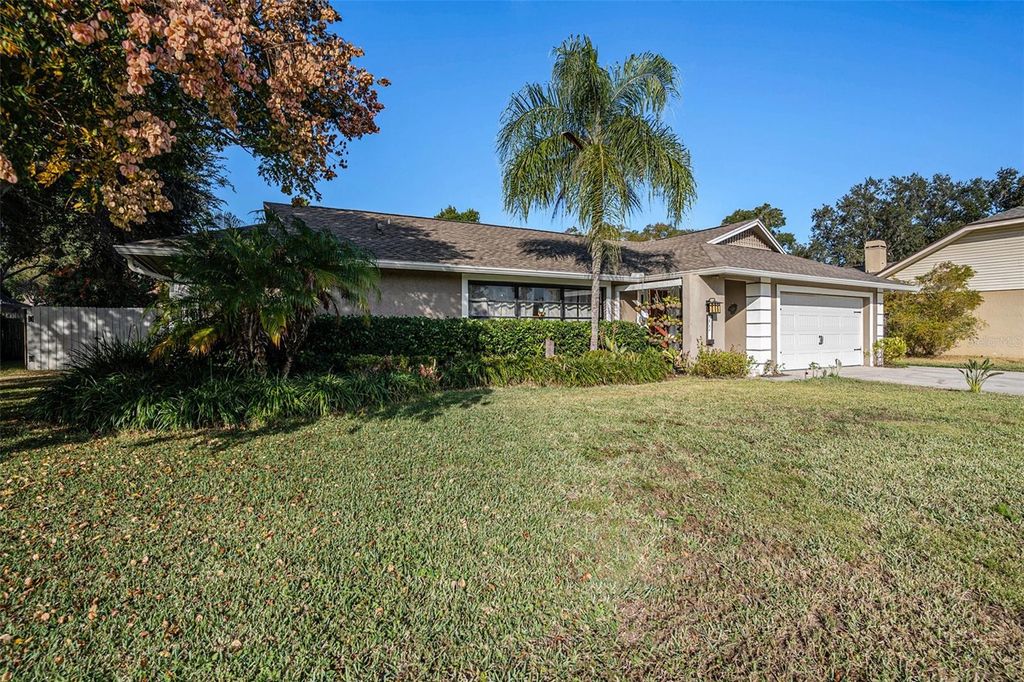 Photo of 202 Running Horse Road, Seffner, FL 33584 (MLS # TB8451126)
