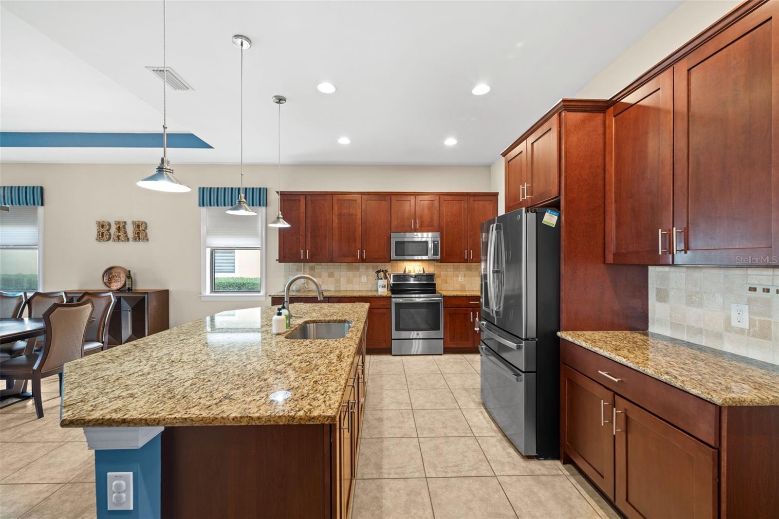 10275 ASHBROOK COURT