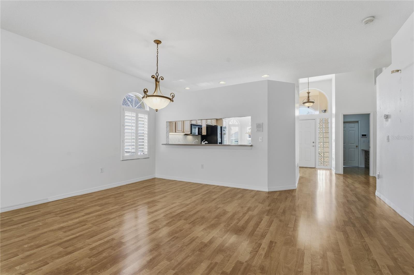 CRESCENT OAKS COUNTRY CLUB COVENTRY PH 6 - Residential