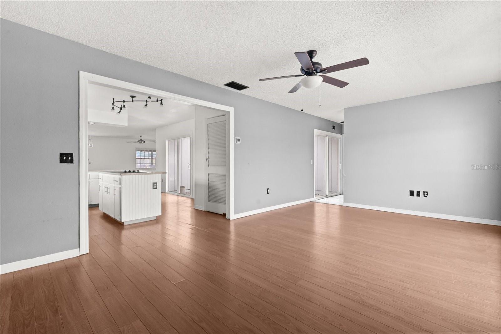 KEYSTONE MANOR - Residential