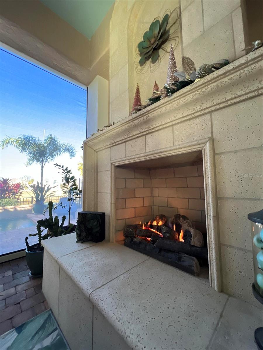 1172 CASTLE PINES CT