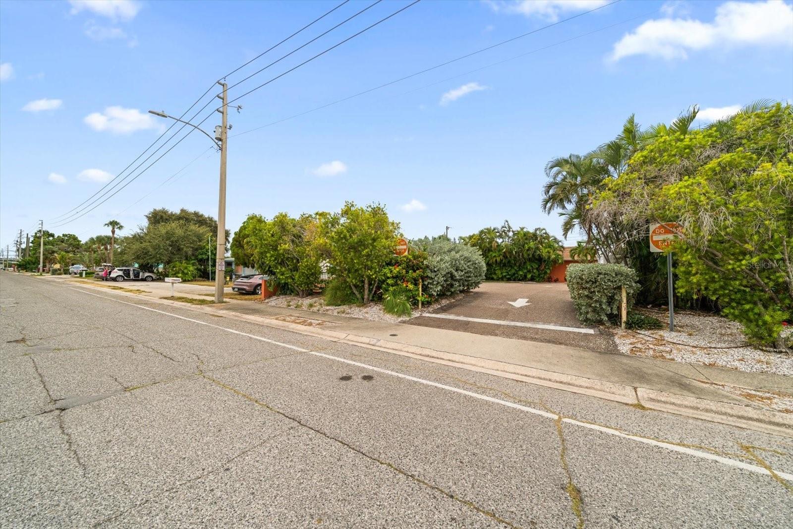 GULFWINDS SUB - Commercial Sale