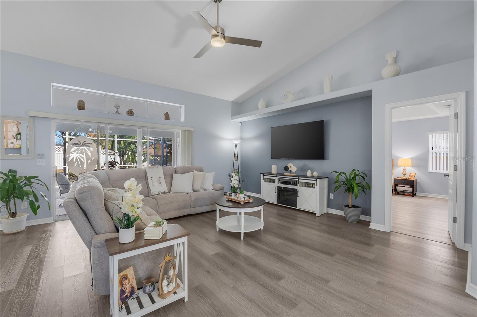 1082 PRINCETON DRIVE