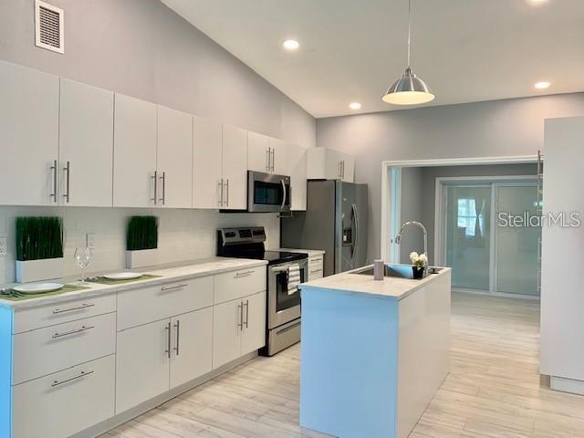 CHARLOTTE PARK - Residential Lease