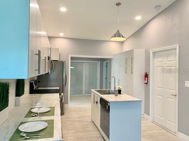 CHARLOTTE PARK - Residential Lease