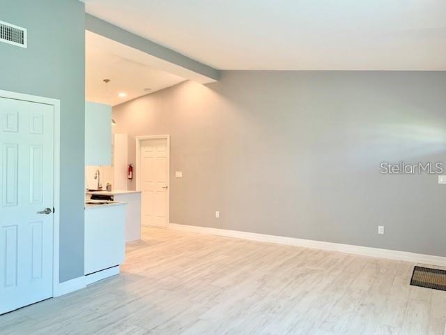 CHARLOTTE PARK - Residential Lease