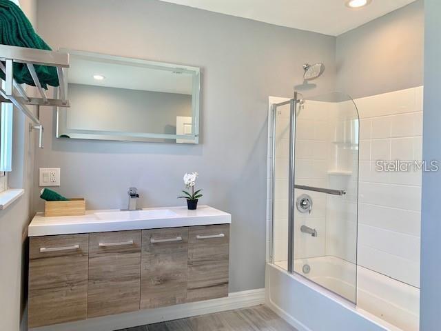 CHARLOTTE PARK - Residential Lease