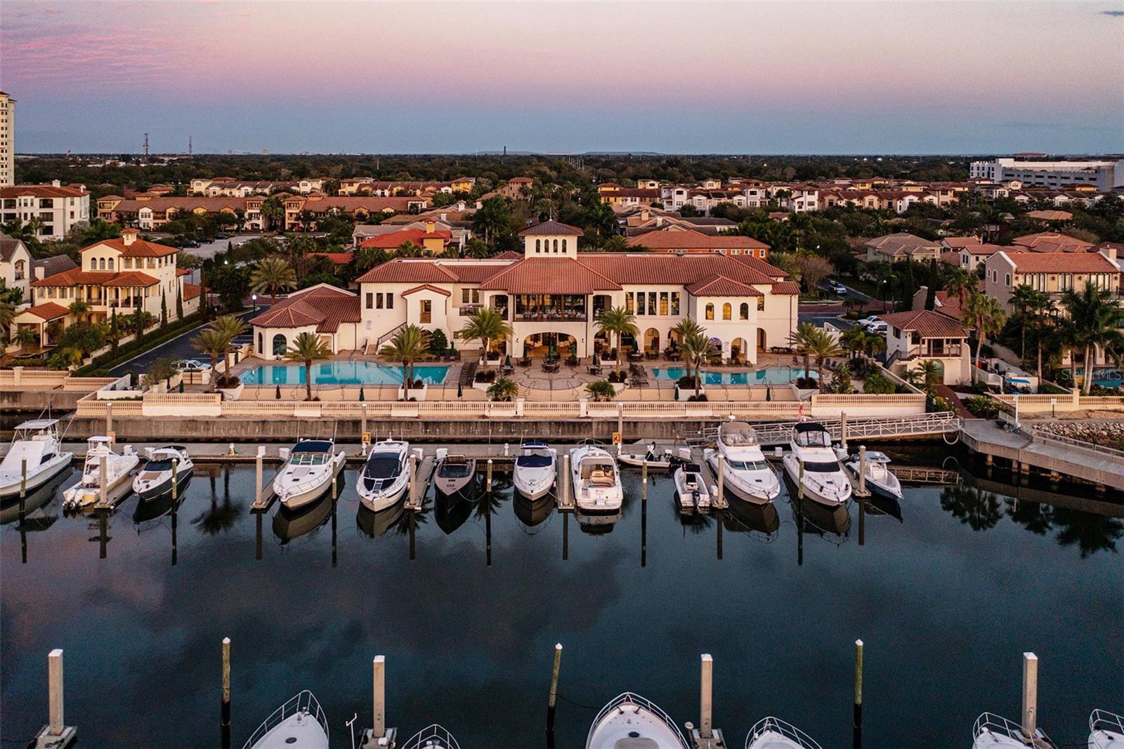 WESTSHORE YACHT CLUB TWNHMS - Residential