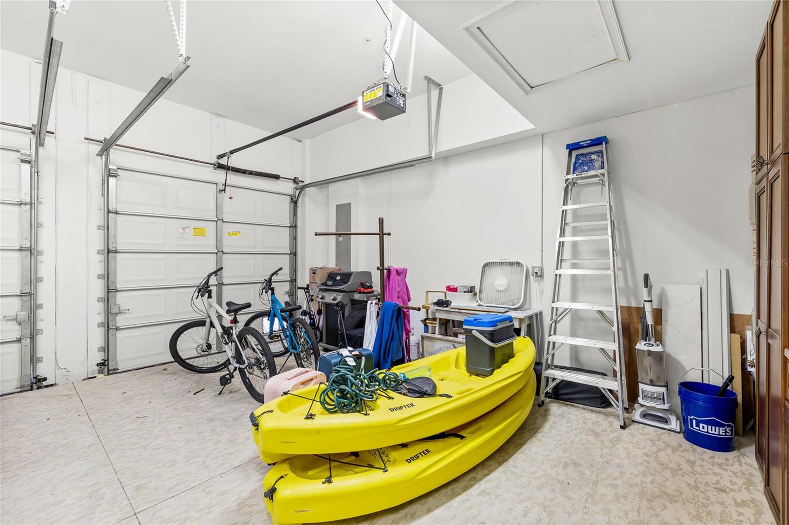 WESTSHORE YACHT CLUB TWNHMS - Residential