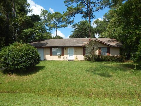 A home in DELAND