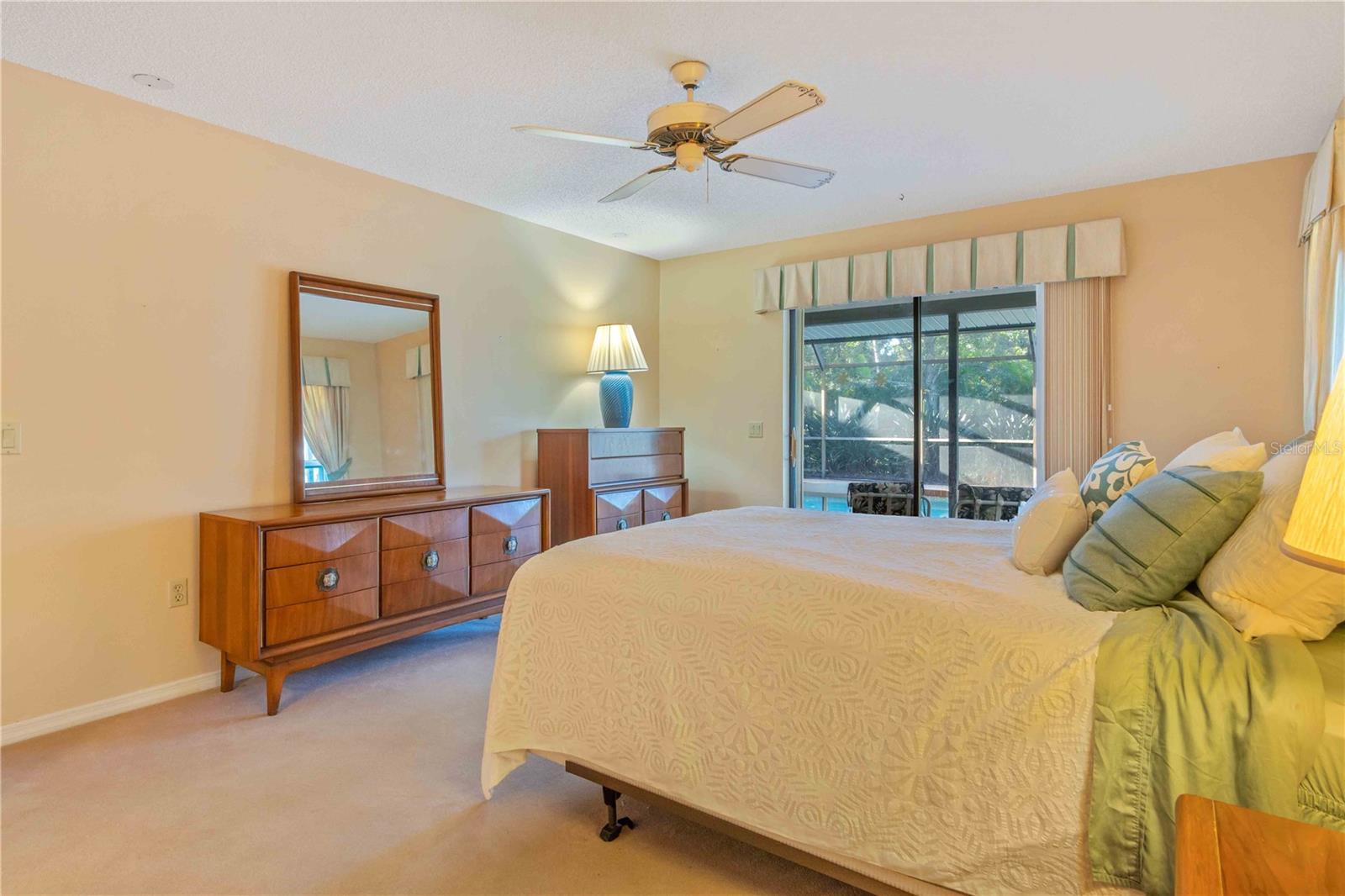 ENGLEWOOD ISLES SUB - Residential