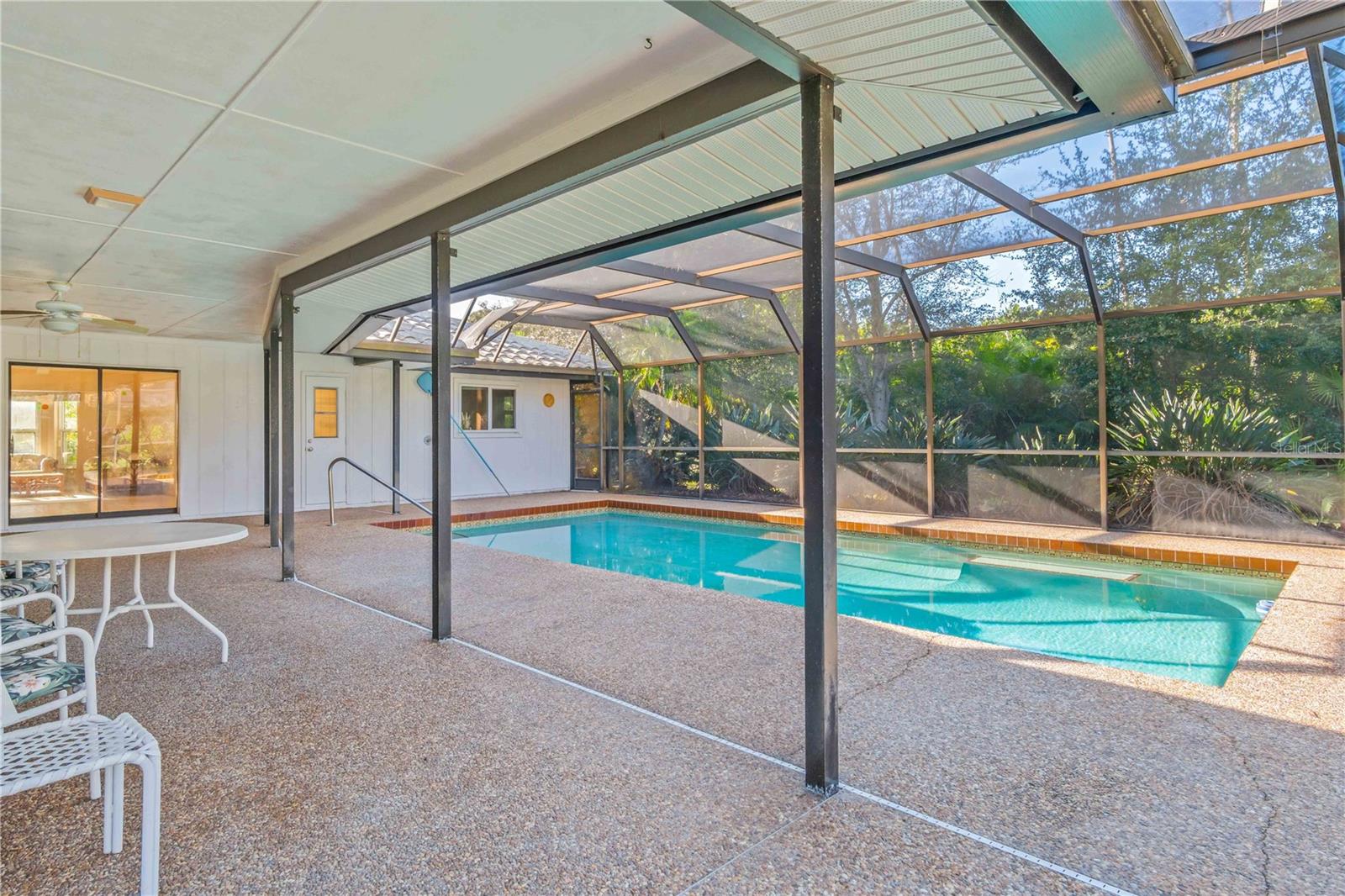 ENGLEWOOD ISLES SUB - Residential