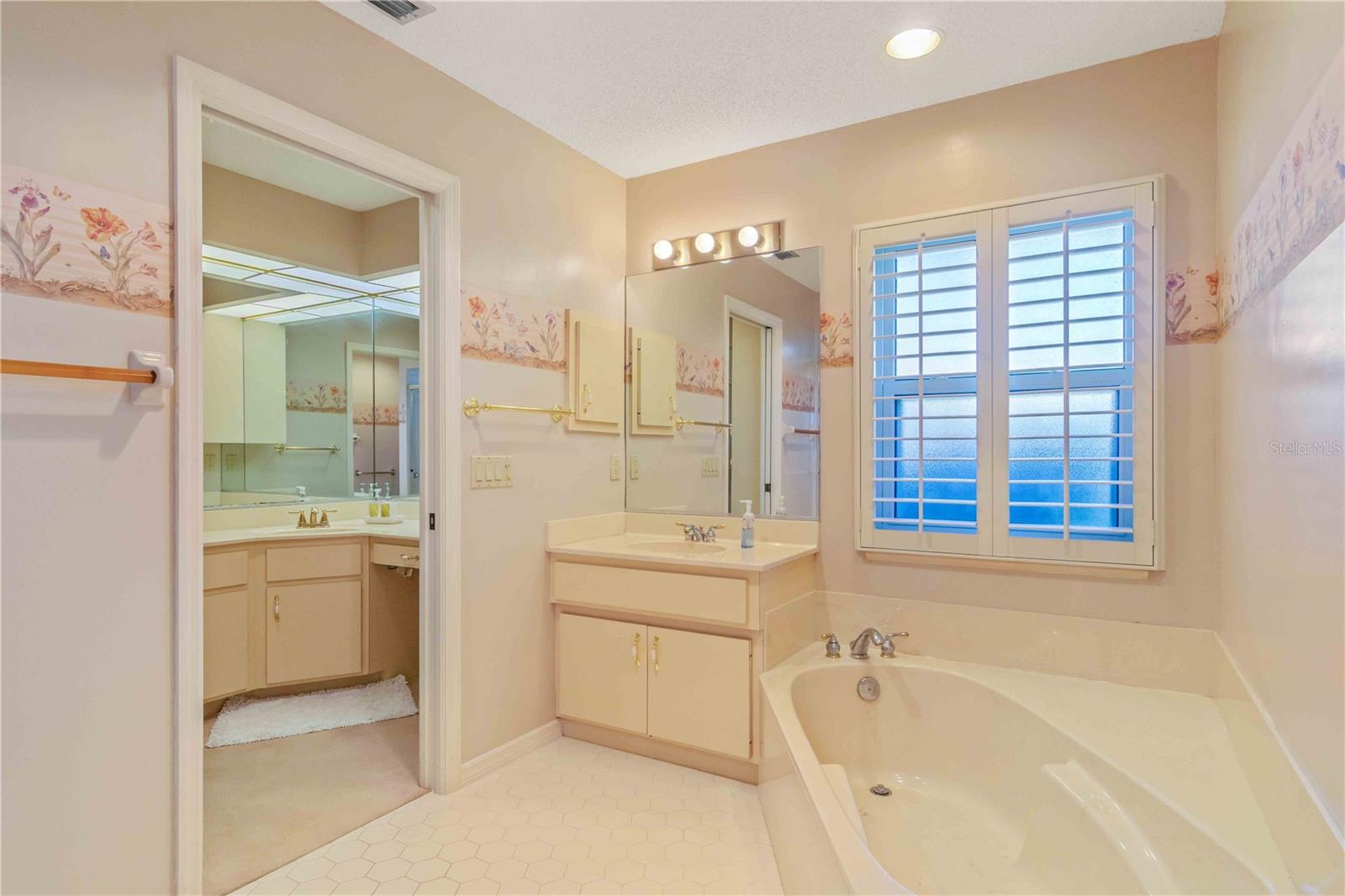 ENGLEWOOD ISLES SUB - Residential