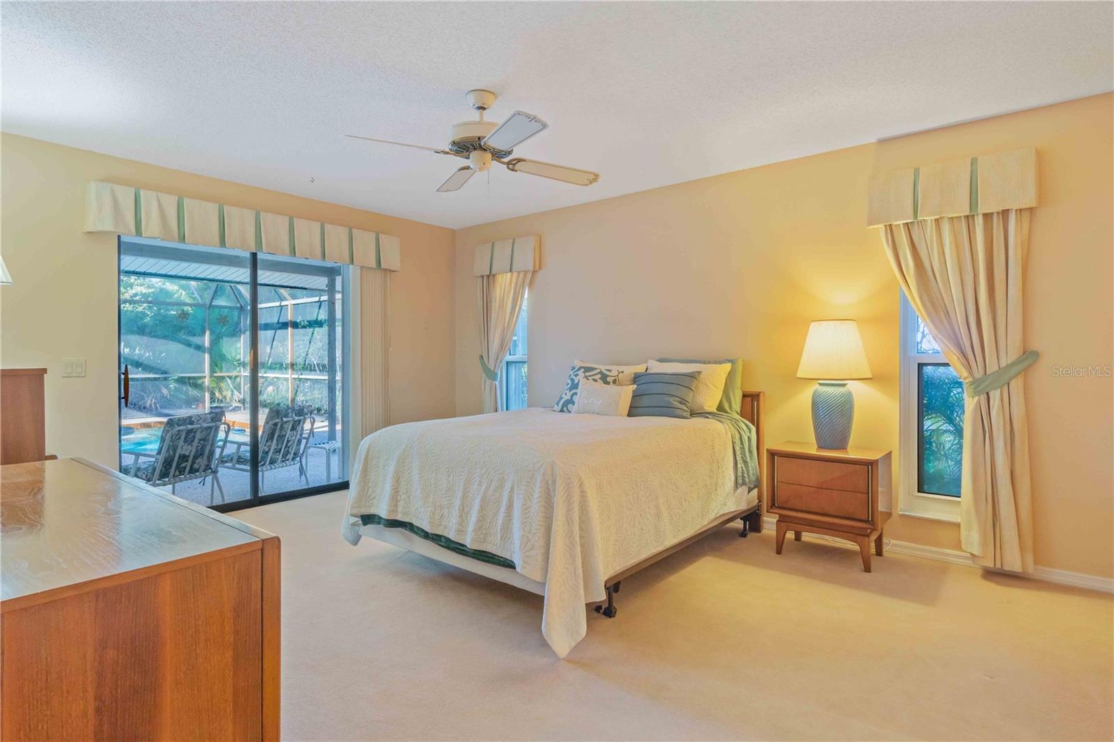 ENGLEWOOD ISLES SUB - Residential