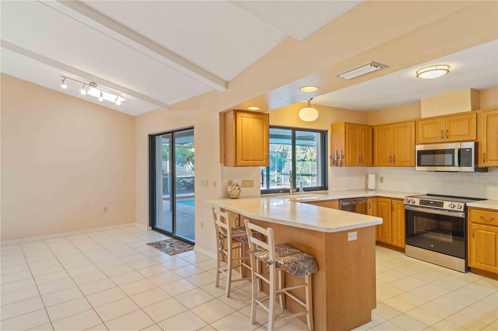 ENGLEWOOD ISLES SUB - Residential