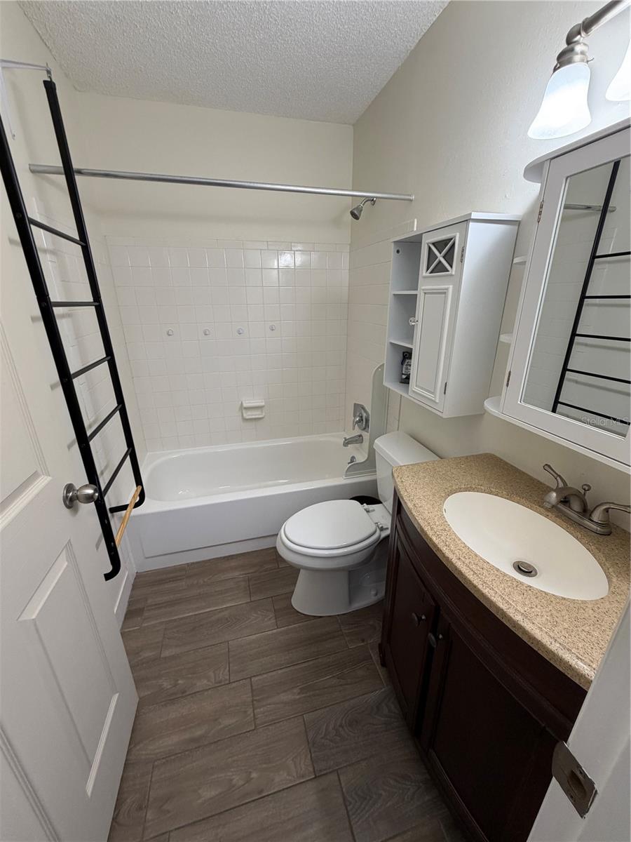 TERRACE PARK OF FIVE TOWNS - Residential