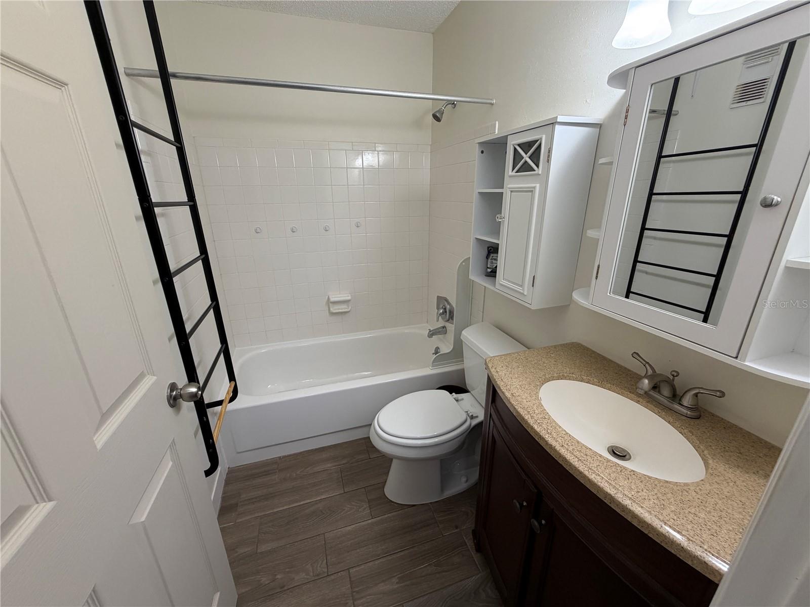 TERRACE PARK OF FIVE TOWNS - Residential