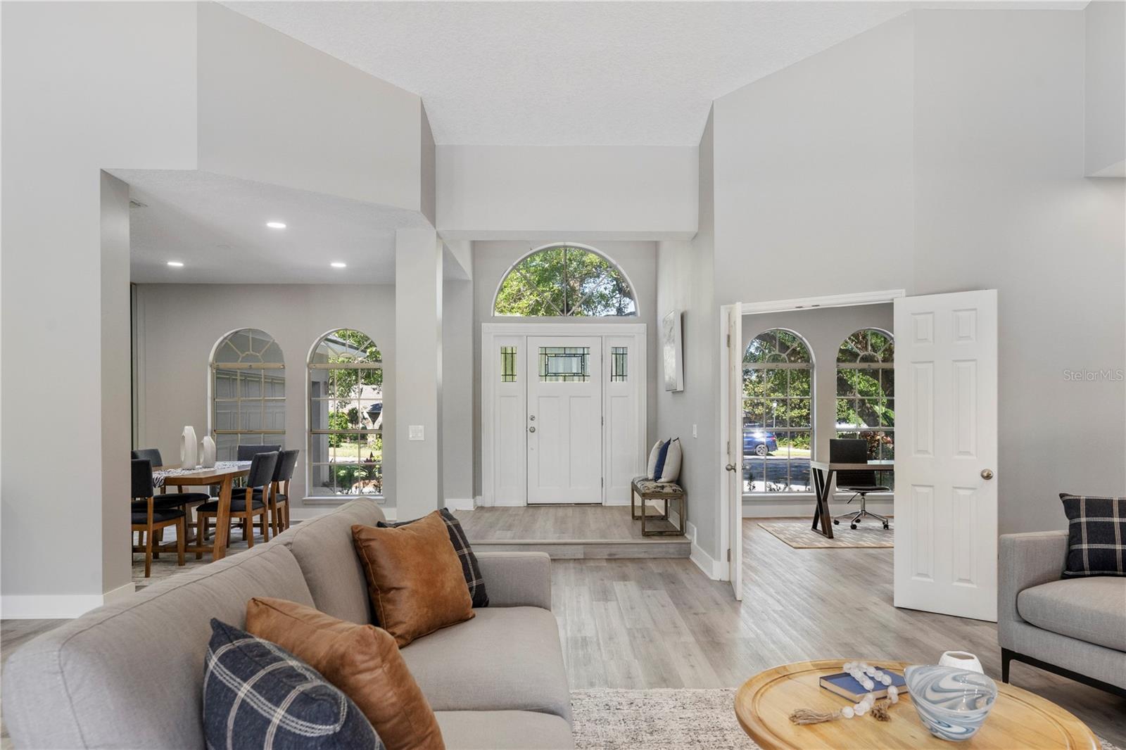 5337 FOXSHIRE COURT