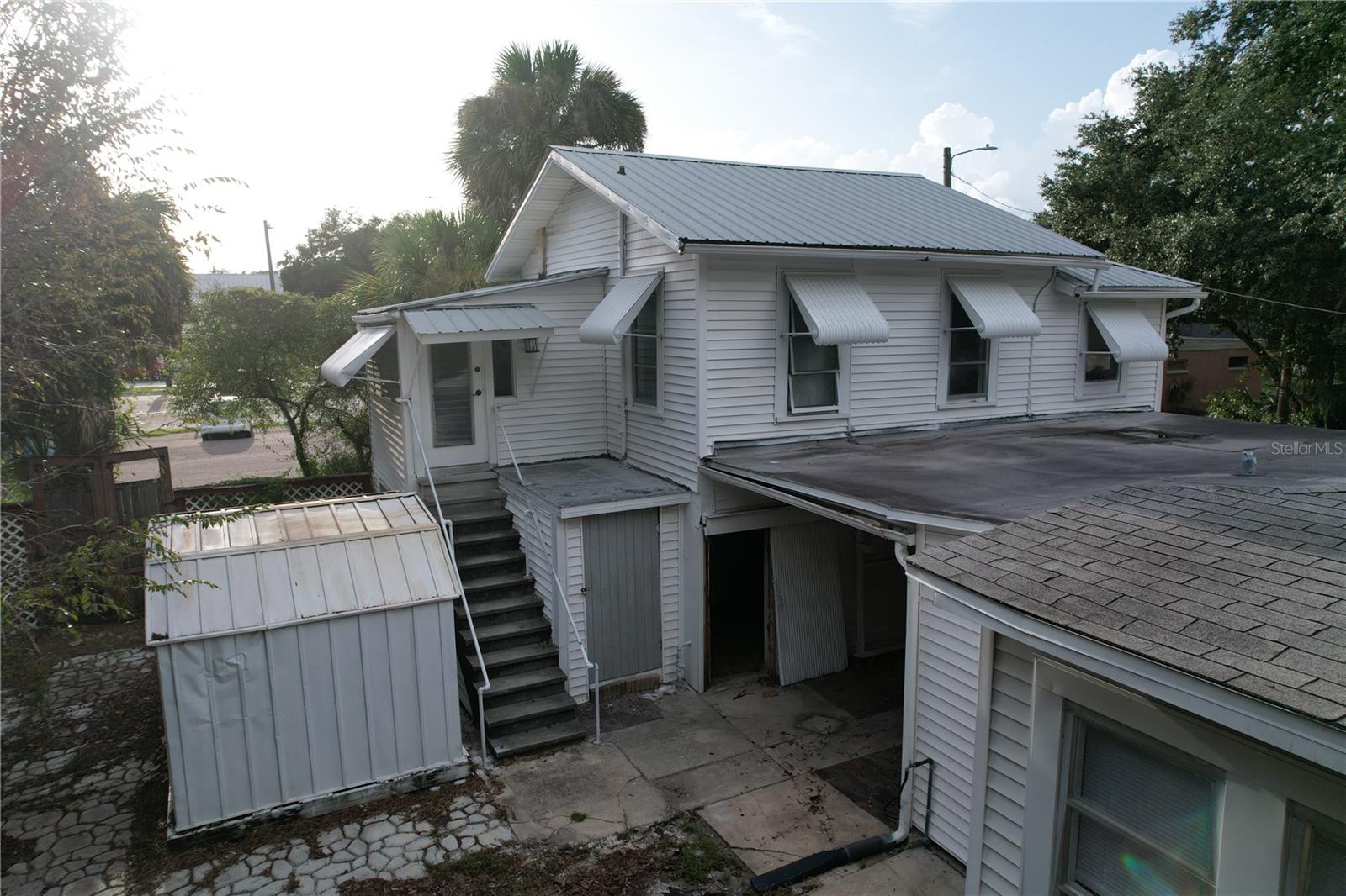 AVALON HEIGHTS - Residential Lease