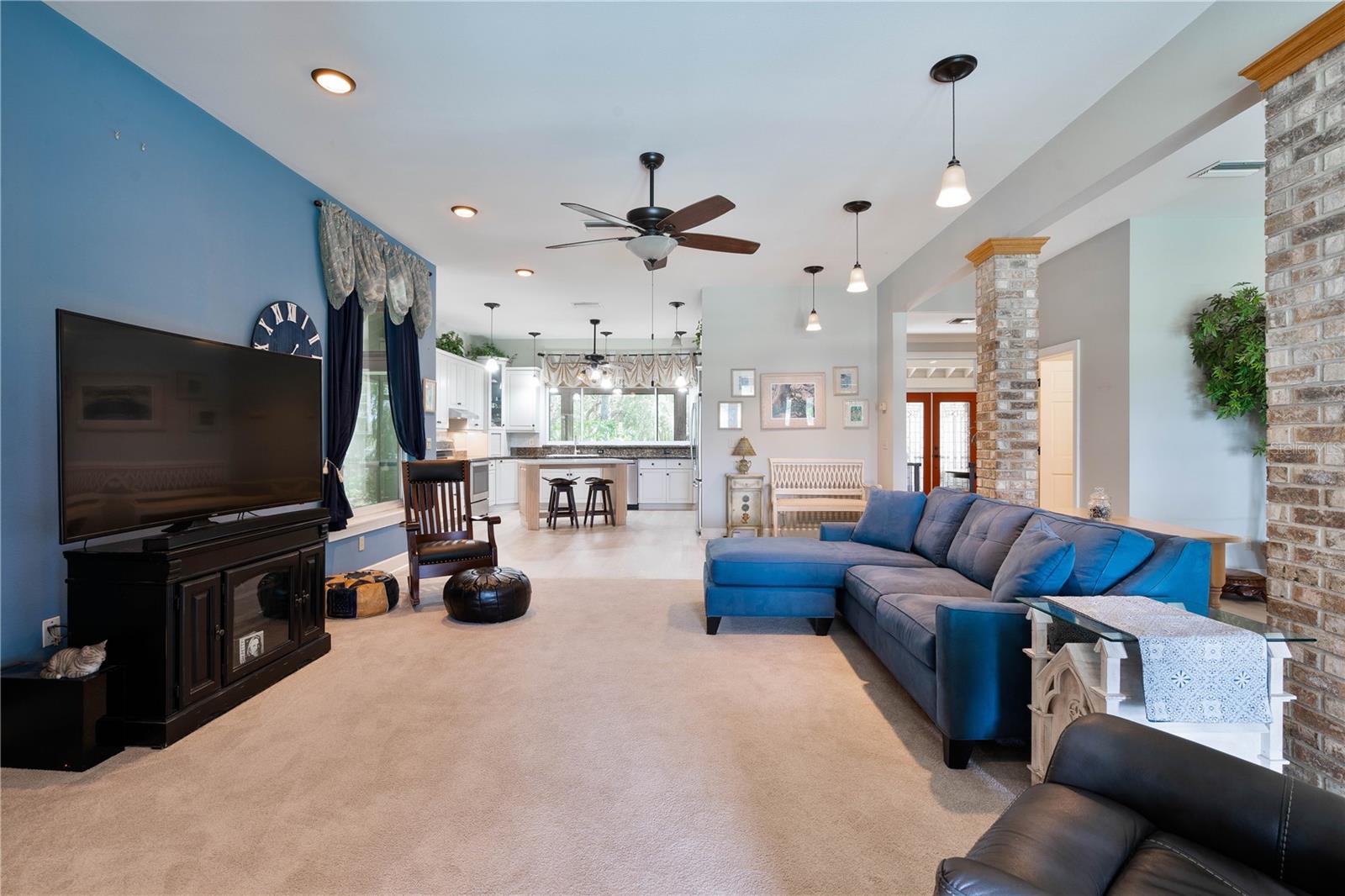 ACREAGE - Residential