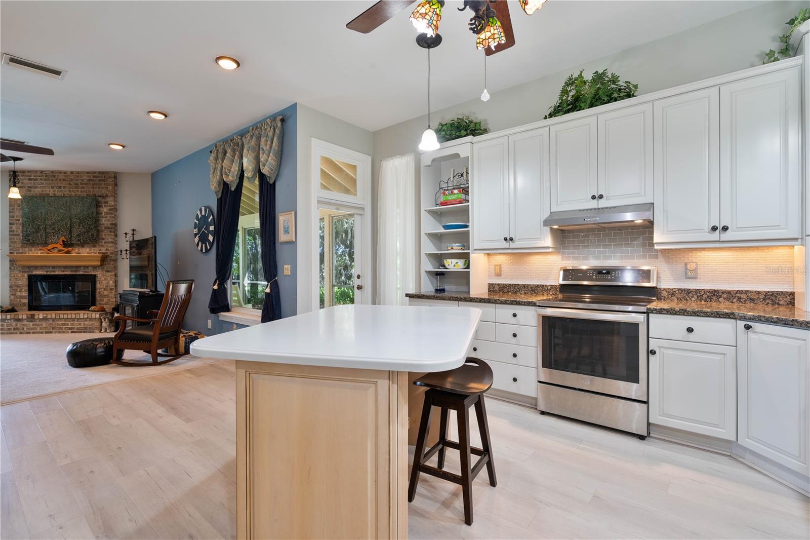 ACREAGE - Residential