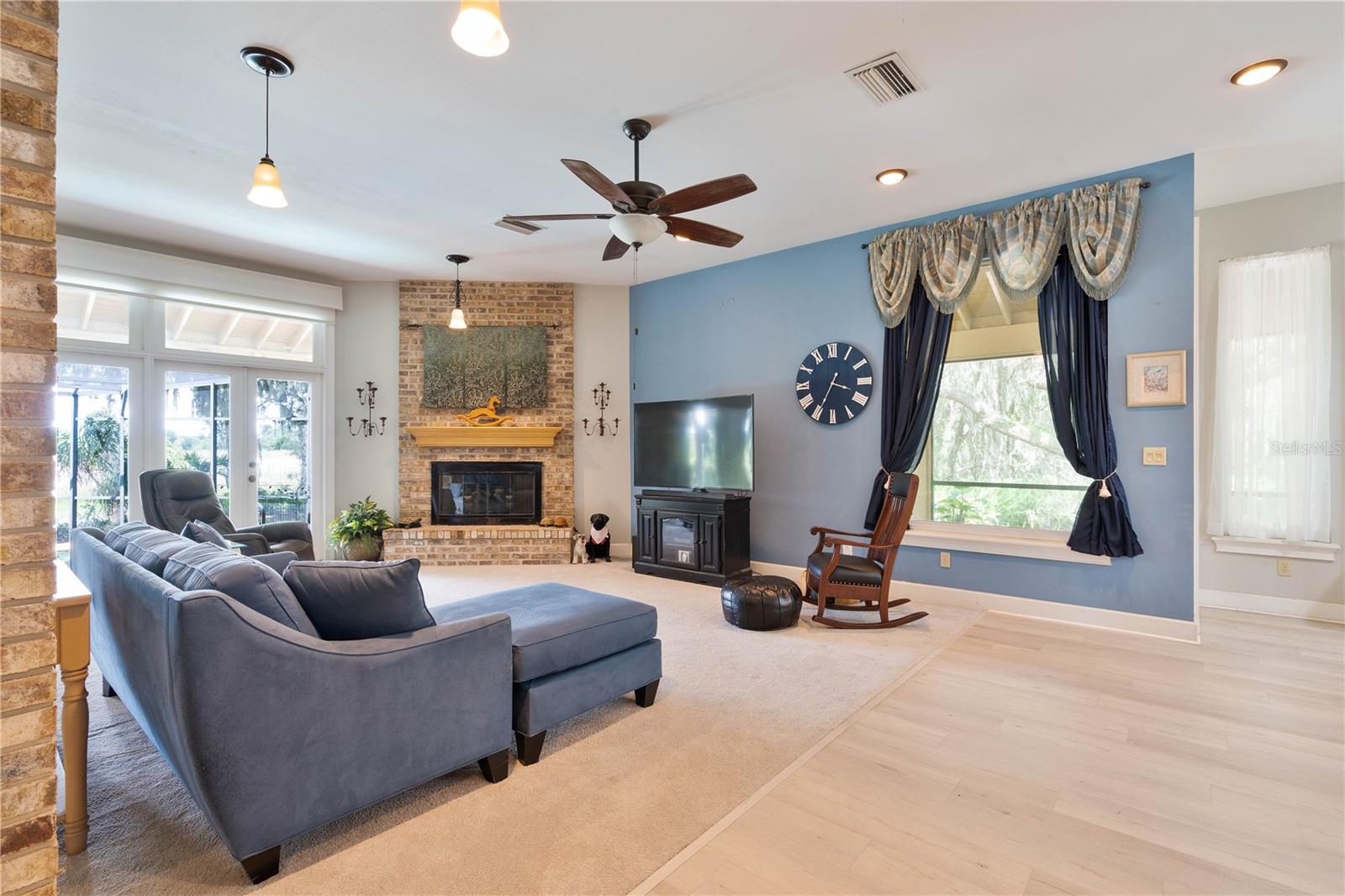 ACREAGE - Residential