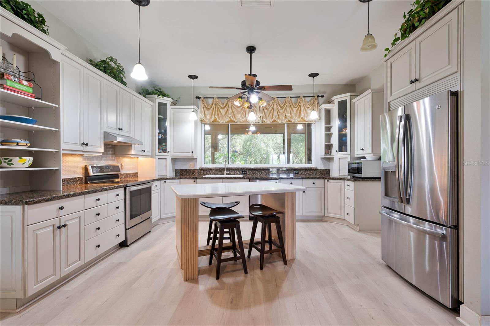 ACREAGE - Residential