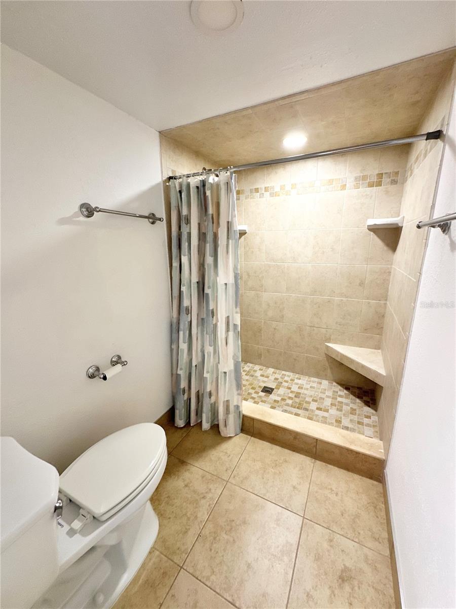 LAKESIDE VILLAGE #1 - Residential