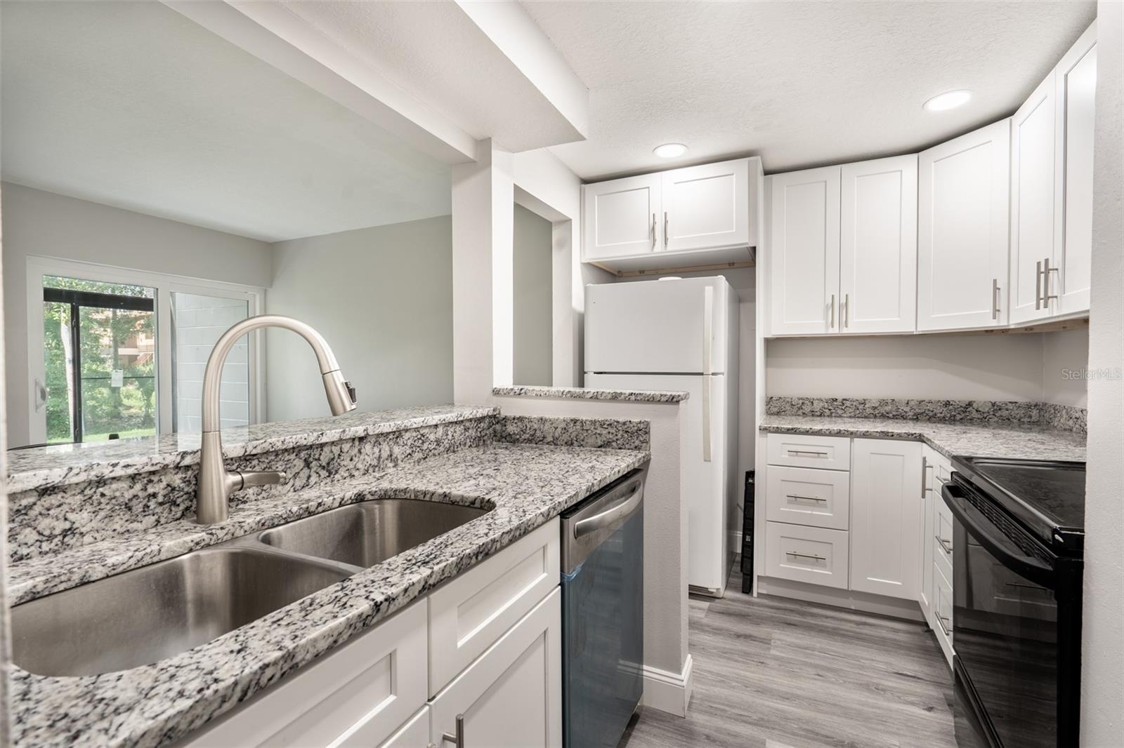 EDGEWATER CONDO APTS - Residential