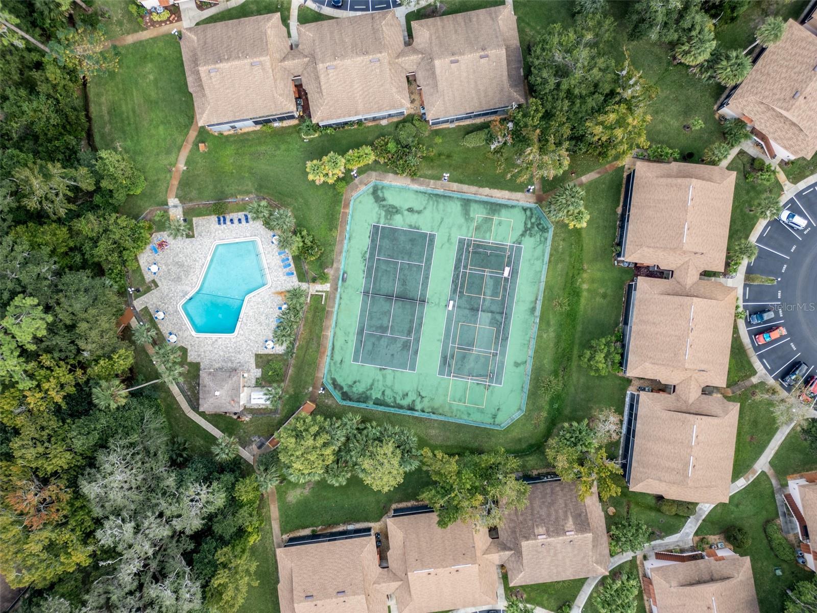 EDGEWATER CONDO APTS - Residential